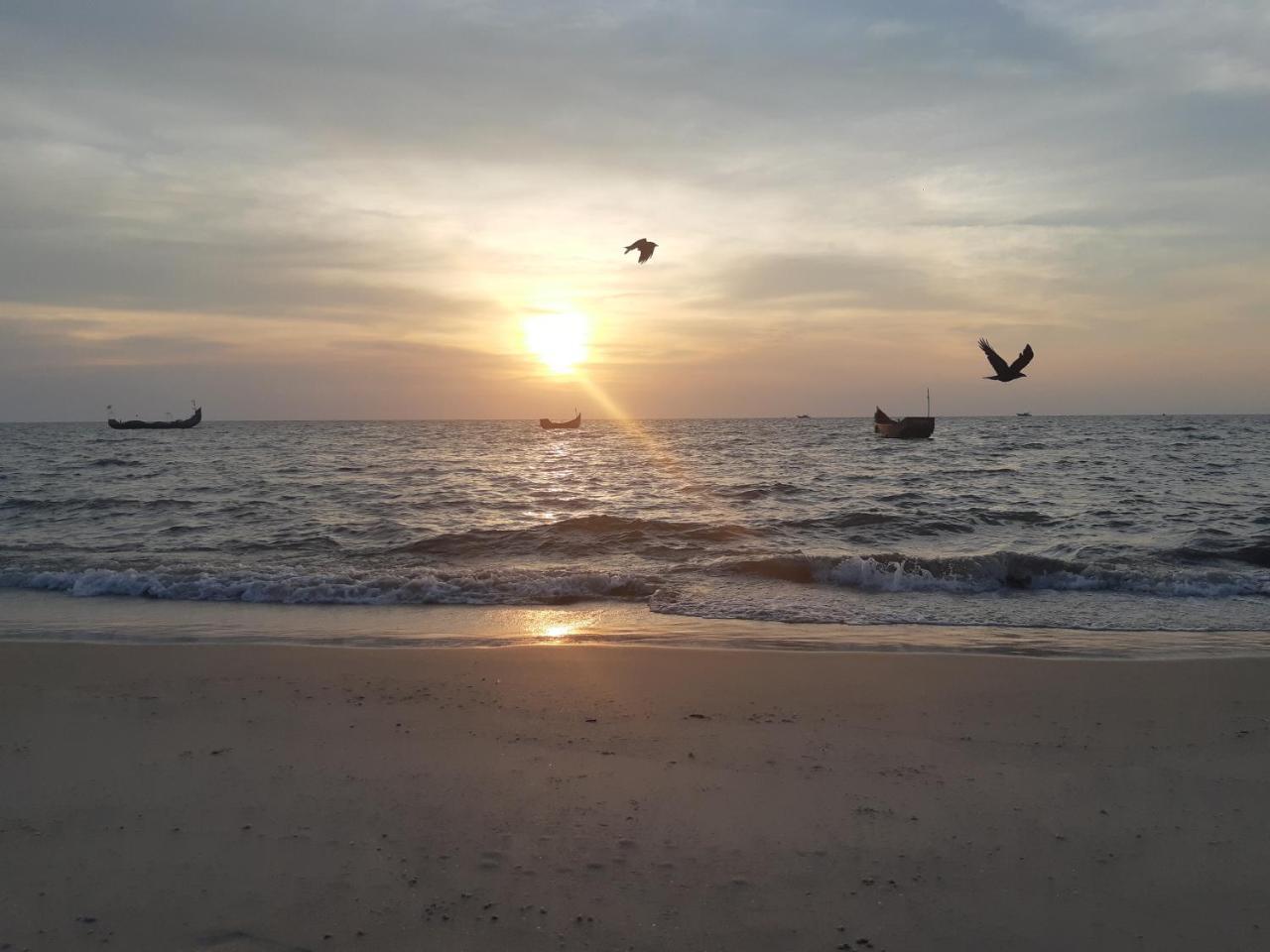Marari Beach Paradise Mararikulam Exterior photo